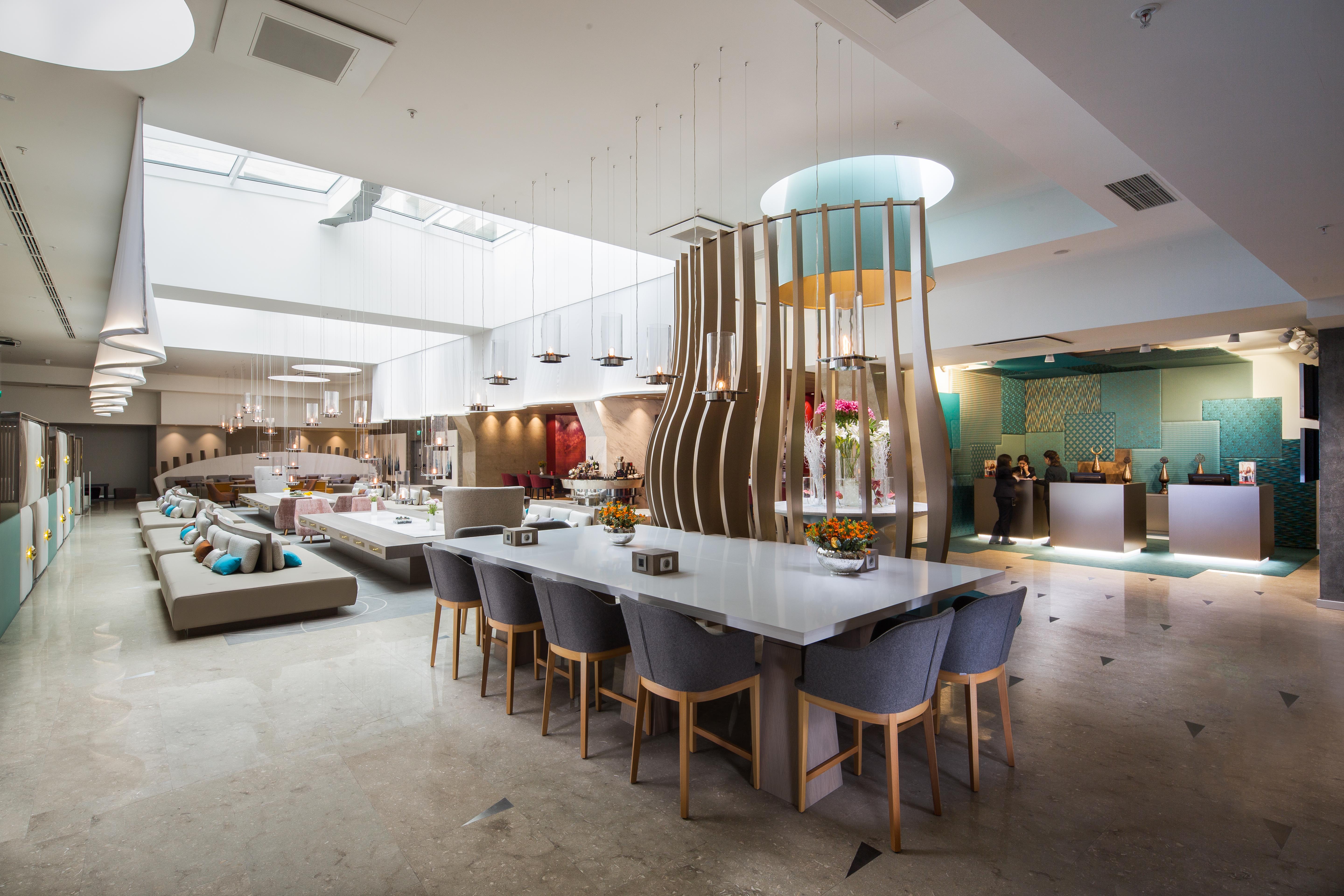 Novotel Istanbul Bosphorus Hotel Εξωτερικό φωτογραφία The lobby of the hotel