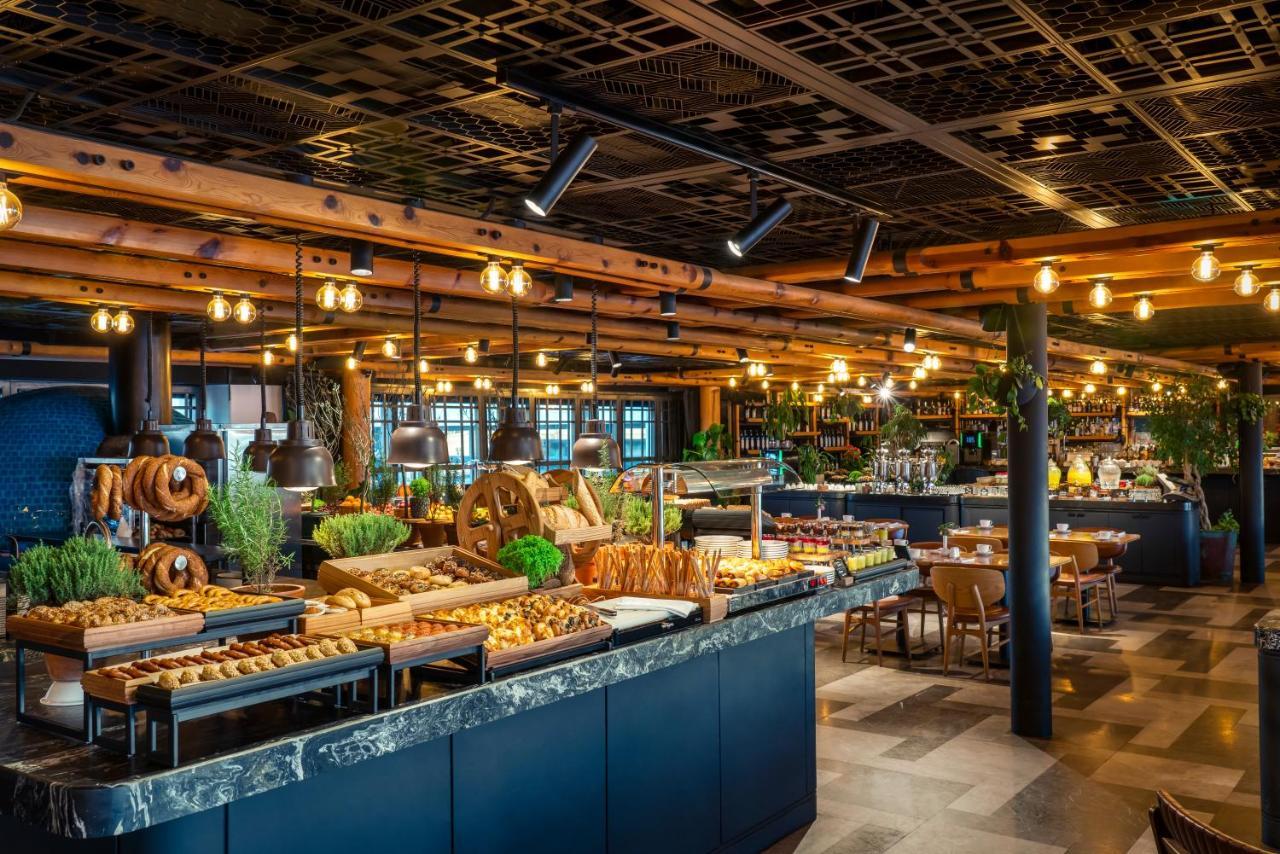Novotel Istanbul Bosphorus Hotel Εξωτερικό φωτογραφία The restaurant