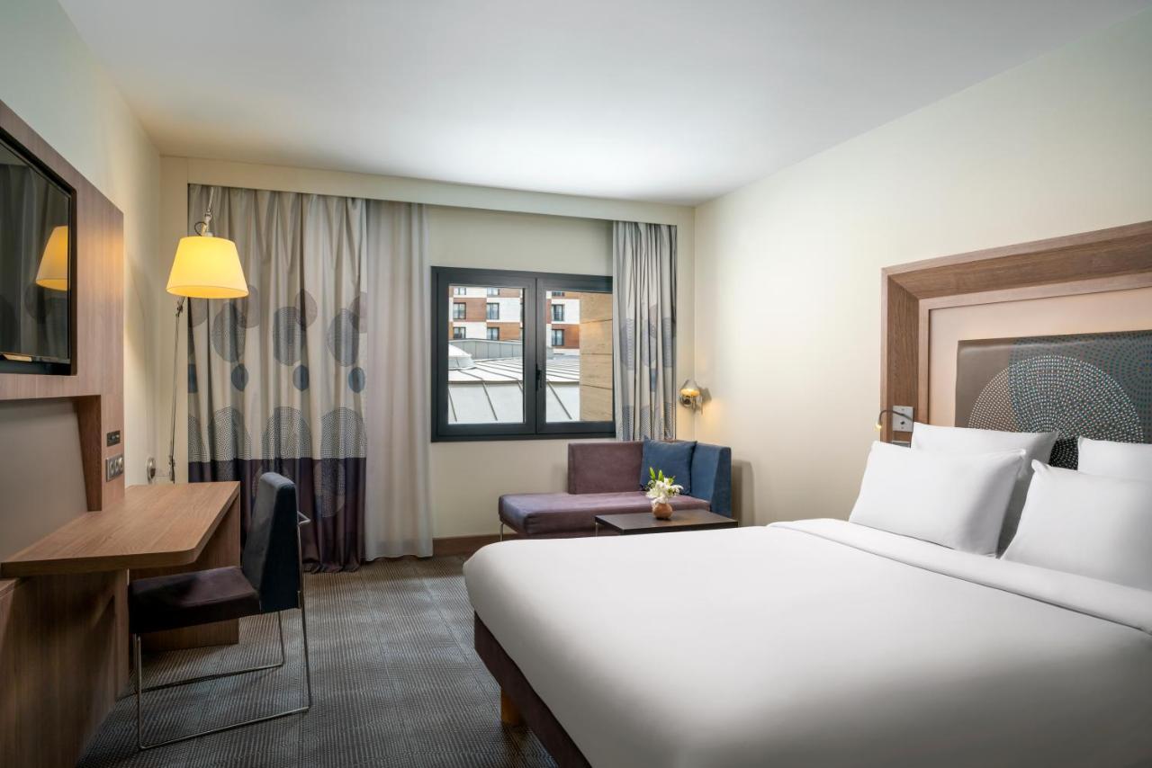 Novotel Istanbul Bosphorus Hotel Εξωτερικό φωτογραφία A room at the hotel